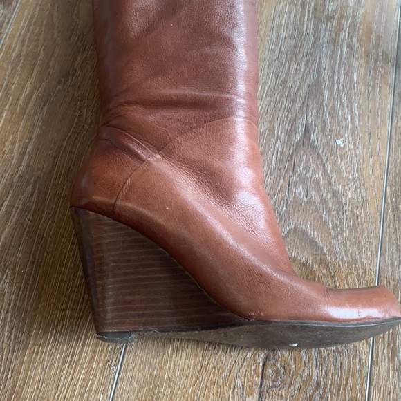 Guess brown wedge boots size 8 - Picture 4 of 6